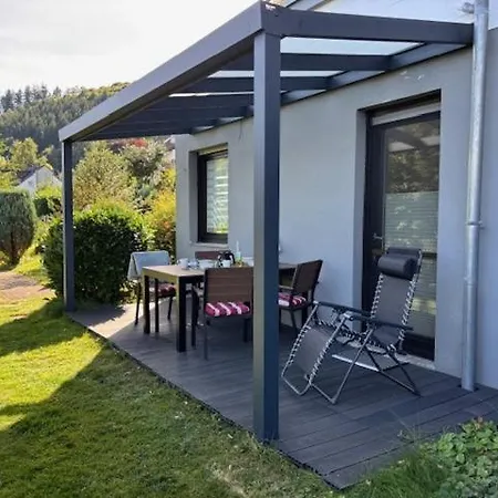 Schoene Aussicht Sauerland - Kuehle Wohnung - Familienurlaub Mit Hund דירה *